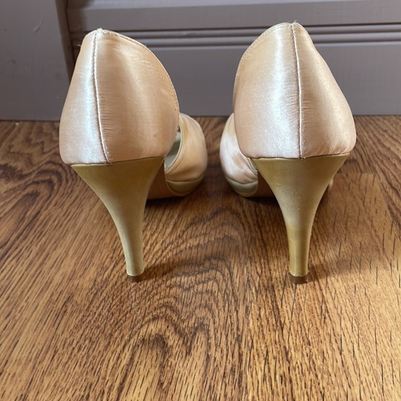 Cream satin peep-toe Spring Rapla high heels - Picture 6 of 9
